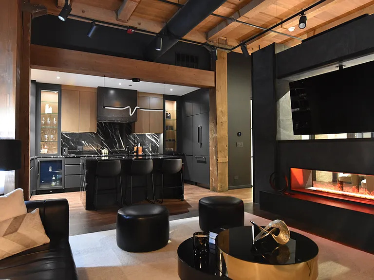 Cozy House in Chicago